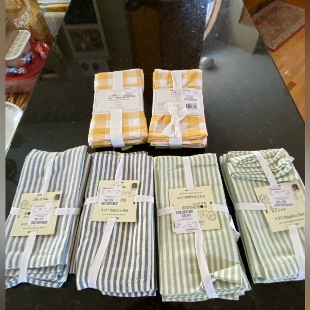NWT Cloth Napkin Assortment in Checks and Stripes